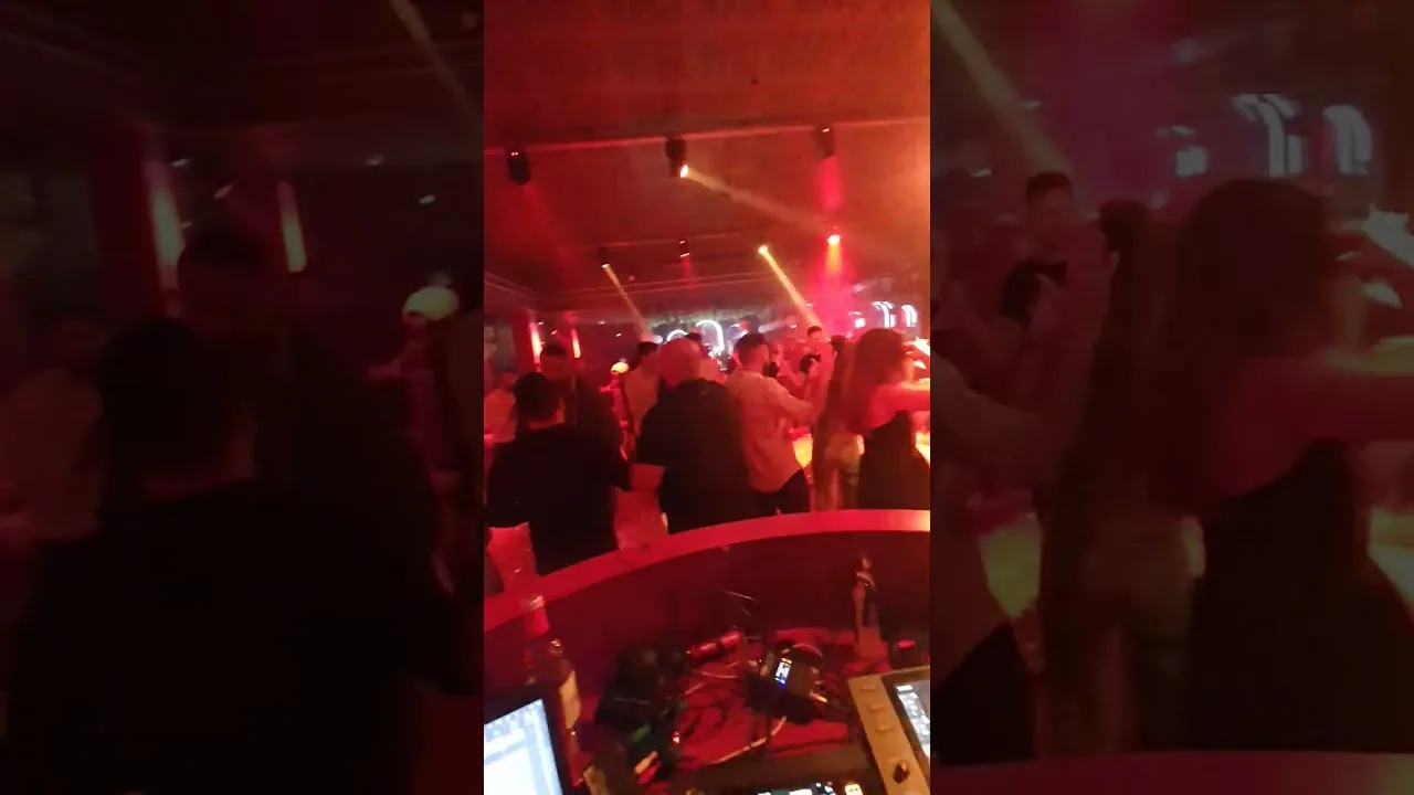La Belle en Folie — Bordeaux — La Belle en Folie, Bordeaux